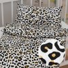 Biante Detské bavlnené posteľné obliečky do postieľky Sandra SA-409 Leopardí vzor na bielom Do postieľky 100x135 a 40x60 cm Biante Detské bavlnené posteľné obliečky do postieľky Sandra SA-409 Leopardí vzor na bielom Do postieľky 100x135 a 40x60 cm
