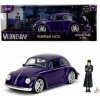 Jada Wednesday auto 1972 VW Beetle 1:24 a figúrka Wednesday Jada Wednesday auto 1972 VW Beetle 1:24 a figúrka Wednesday