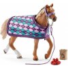 SCHLEICH Horse Club® 42360 Anglický plnokrvník s dekou (42360) SCHLEICH Horse Club® 42360 Anglický plnokrvník s dekou (42360)
