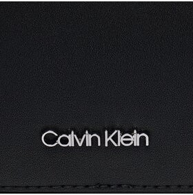 Calvin Klein kabelka Ck Must Camera Bag K60K610293 Čierna