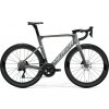 Cestný bicykel MERIDA REACTO 6000 2025 Veľkosť rámu: XL na výšku postavy 192-200 cm šedý(strieborný) Cestný bicykel MERIDA REACTO 6000 2025 Veľkosť rámu: XL na výšku postavy 192-200 cm šedý(strieborný)