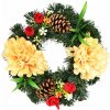 BerryHome Venček jesenný s chryzantémami, priemer 20 cm, svetlooranžový