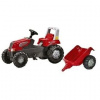 Šlapací traktor Rolly Junior s vlečkou červený akční Šlapací traktor Rolly Junior s vlečkou červený akční