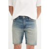 Rifľové krátke nohavice Diesel D-FIN SHORTS A14621.0DBEC modrá 31 Rifľové krátke nohavice Diesel D-FIN SHORTS A14621.0DBEC modrá 31