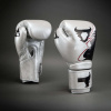 Boxerské rukavice Ringhorns Charger - Silver/Black Velikost: 16oz Boxerské rukavice Ringhorns Charger - Silver/Black Velikost: 16oz
