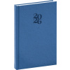 NOTIQUE Denní diář Essenza 2026, švestka, 15 x 21 cm NOTIQUE Denní diář Essenza 2026, švestka, 15 x 21 cm