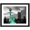 Obrázok v rámci Sochy slobody v New Yorku 80x60 (Zarámovaný obraz Socha slobody a New York 80x60) Obrázok v rámci Sochy slobody v New Yorku 80x60 (Zarámovaný obraz Socha slobody a New York 80x60)