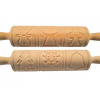 KAPIGA 9138263 Drevený valček na cesto so vzorom KAPIGA 9138263 Drevený valček na cesto so vzorom