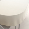 Biante Veľký teflónový oválny obrus TF-131 Šampaň bez vzoru 180x220 cm Biante Veľký teflónový oválny obrus TF-131 Šampaň bez vzoru 180x220 cm