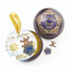 Carat Shop Vánoční koule Harry Potter s odznaky čokoládové žabky Carat Shop Vánoční koule Harry Potter s odznaky čokoládové žabky