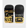 MMA Sparingové rukavice VENUM x Ilia Topuria Unmatched - čierna/zlatá MMA Sparingové rukavice VENUM x Ilia Topuria Unmatched - čierna/zlatá