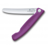 Victorinox 6.7835.FC1 skladací nôž na ovocie a zeleninu, 11 cm zúbkovaná oblá čepeľ, piknikový/cestovný, fialový Victorinox 6.7835.FC1 skladací nôž na ovocie a zeleninu, 11 cm zúbkovaná oblá čepeľ, piknikový/cestovný, fialový