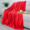 Prikrývka MORE&DECO polyester 200 cm x 220 cm červená Prikrývka MORE&DECO polyester 200 cm x 220 cm červená