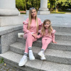 Trojset- Bibi tepláková súprava Veľkosť dieťa 1: 122, Veľkosť dieťa 2: 110, Veľkosť mama: XS Trojset- Bibi tepláková súprava Veľkosť dieťa 1: 122, Veľkosť dieťa 2: 110, Veľkosť mama: XS