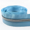 Zips metráž / 5 mm / bledo modrý / strieborné zúbky Zips metráž / 5 mm / bledo modrý / strieborné zúbky