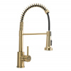 Kuchynská vodovodná batéria s vyťahovacou spŕškou v brúsenej zlatej farbe Kuchynská vodovodná batéria s vyťahovacou spŕškou v brúsenej zlatej farbe