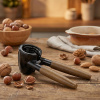 CILIO Knacki Legno – luskáčik na orechy kov/kaučukové drevo 17 cm CILIO Knacki Legno – luskáčik na orechy kov/kaučukové drevo 17 cm