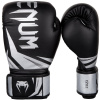 Boxerské rukavice Venum Challenger 3.0 - Black/Silver Váha: 14oz Boxerské rukavice Venum Challenger 3.0 - Black/Silver Váha: 14oz