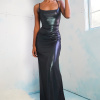 Sexy šaty dlhé lesklé čierne - ARRI1 Veľkosť: S Sexy šaty dlhé lesklé čierne - ARRI1 Veľkosť: S