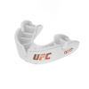 OPRO UFC CHRÁNIČ ZUBŮ JUNIOR BRONZE Barva: Bílá OPRO UFC CHRÁNIČ ZUBŮ JUNIOR BRONZE Barva: Bílá