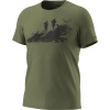 Tričko DYNAFIT Graphic Cotton M S/S Tee Military Green Runners Tmavozelená XXL Tričko DYNAFIT Graphic Cotton M S/S Tee Military Green Runners Tmavozelená XXL
