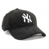 Kšiltovka New Era 9FORTY MLB Teddy New York Yankees Black / White velikost One Size (56-59 cm) Kšiltovka New Era 9FORTY MLB Teddy New York Yankees Black / White velikost One Size (56-59 cm)