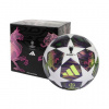 Futbalová lopta Adidas UCL Final League Box Veľkosť futbalovej lopty: 4 Futbalová lopta Adidas UCL Final League Box Veľkosť futbalovej lopty: 4