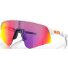 Slnečné okuliare Oakley Sutro Lite Sweep - matte white/prizm road uni Slnečné okuliare Oakley Sutro Lite Sweep - matte white/prizm road uni