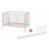 PETITEMARS PETITE&MARS Postieľka drevená Nela White Wood 120x60 cm s bočnicou Side PETITEMARS PETITE&MARS Postieľka drevená Nela White Wood 120x60 cm s bočnicou Side