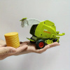 Lisovací hračka k traktoru, s 1 balíkom slamy Lisovací hračka k traktoru, s 1 balíkom slamy