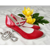 Lakované svadobné lodičky s ozdobnou sponou - červené Veľkosť obuvi: 35 Lakované svadobné lodičky s ozdobnou sponou - červené Veľkosť obuvi: 35