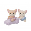 Sylvanian family Dvojčatá líšky Fenek s autíčkom Sylvanian family Dvojčatá líšky Fenek s autíčkom