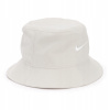 Klobúk Nike Apex Bucket Swoosh light orewood brown/sail S Klobúk Nike Apex Bucket Swoosh light orewood brown/sail S