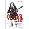 Angus Young a AC/DC (Jeff Apter) Angus Young a AC/DC (Jeff Apter)