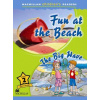 Macmillan Children's Readers Level 2 Fun at the Beach / The Big Wave Macmillan Children's Readers Level 2 Fun at the Beach / The Big Wave