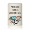 Personalizovaná sviečka s lekárskym motívom a vlastným textom 34 Valec 20 cm / 7 cm 800g Personalizovaná sviečka s lekárskym motívom a vlastným textom 34 Valec 20 cm / 7 cm 800g