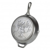 Lodge Panvica na vyprážanie DEER 26 cm, liatina Lodge Panvica na vyprážanie DEER 26 cm, liatina