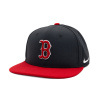 Kšiltovka Nike - Dri-Fit Pro - Boston Red Sox - Pitch Blue 4FA/Gym Red 6DL velikost M/L (58-61 cm) Kšiltovka Nike - Dri-Fit Pro - Boston Red Sox - Pitch Blue 4FA/Gym Red 6DL velikost M/L (58-61 cm)