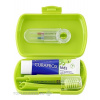 Curaprox Kids travel zelený 1x zubná kefka 2x medzizubná kefka CPS 1x zubná pasta mäta 6+ 10 ml 1x nálepka darčeková sada Curaprox Kids travel zelený 1x zubná kefka 2x medzizubná kefka CPS 1x zubná pasta mäta 6+ 10 ml 1x nálepka darčeková sada