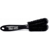 Muc-Off Two Prong Brush Čierna kefa Muc-Off Two Prong Brush Čierna kefa