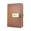 Kožený zápisník MIDDLE s číselným zámkom vo svetlo hnedej farbe, ručne tieňovaný Kožený zápisník MIDDLE s číselným zámkom vo svetlo hnedej farbe, ručne tieňovaný