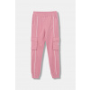 Detské tepláky Guess J5YB04.KCY62.9BYA ružová 122-125 Detské tepláky Guess J5YB04.KCY62.9BYA ružová 122-125