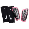 Chrániče Nike Mercurial Fly Lite Super Lock DN3608-675 Chrániče Nike Mercurial Fly Lite Super Lock DN3608-675