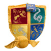 Noble Collection Harry Potter Polštářek a Plyšák Figurka Quidditch Crest & Golden Snitch Noble Collection Harry Potter Polštářek a Plyšák Figurka Quidditch Crest & Golden Snitch