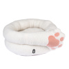 TIAKI útulný pelech Paw - D 62 × Š 50 × V 20 cm TIAKI útulný pelech Paw - D 62 × Š 50 × V 20 cm
