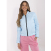 Svetlomodrá dámska prešívaná bombera so stojačikom MI-KR-88357.69P-light blue ONE SIZE Svetlomodrá dámska prešívaná bombera so stojačikom MI-KR-88357.69P-light blue ONE SIZE
