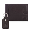 Pánska kožená peňaženka hnedá malá a kľúčenka darčeková sada Pánska kožená peňaženka hnedá malá a kľúčenka darčeková sada