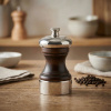 PEUGEOT Bistro 10 cm tmavohnedý - drevený ručný mlynček na korenie PEUGEOT Bistro 10 cm tmavohnedý - drevený ručný mlynček na korenie