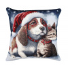 Vianočná gobelínová obliečka na vankúš Chenille s motívom psíka a mačičky, pretkávaná zlatou niťou Vianočná gobelínová obliečka na vankúš Chenille s motívom psíka a mačičky, pretkávaná zlatou niťou