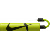 Pumpička NIKE Essential Ball Pump volt-black Pumpička NIKE Essential Ball Pump volt-black